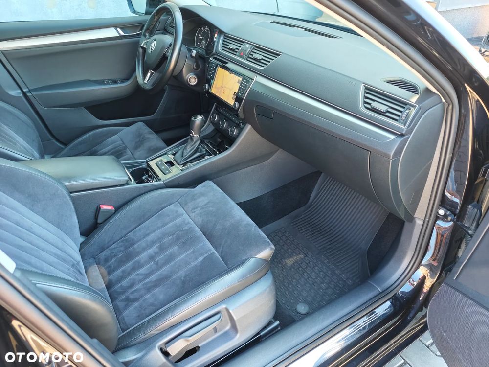 Skoda Superb 2.0 TDI DSG Premium Edition - 11