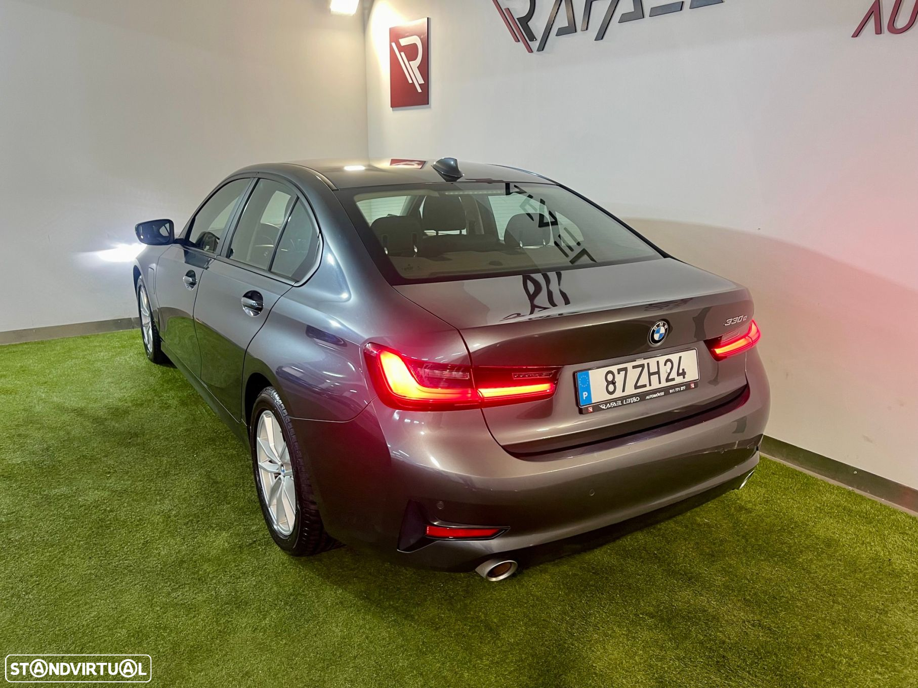 BMW 330 e Auto - 8