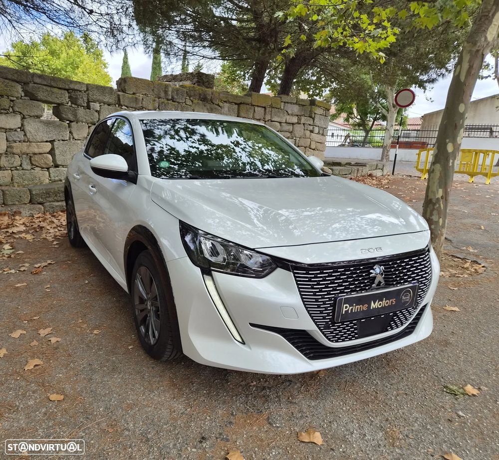 Peugeot e-208 Allure+ - 10