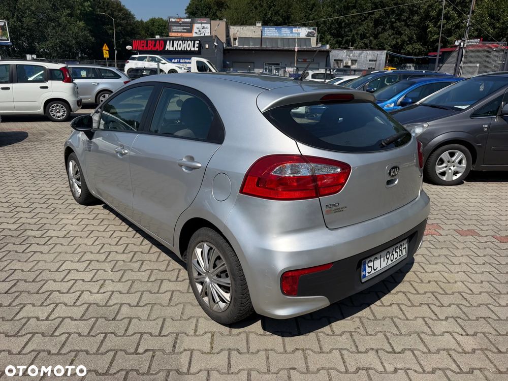 Kia Rio 1.1 CRDI Attract - 3