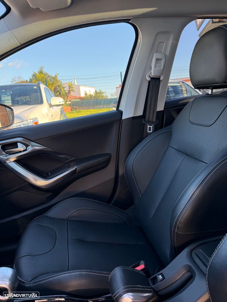 Peugeot 2008 PureTech 130 Stop&Start Allure - 27