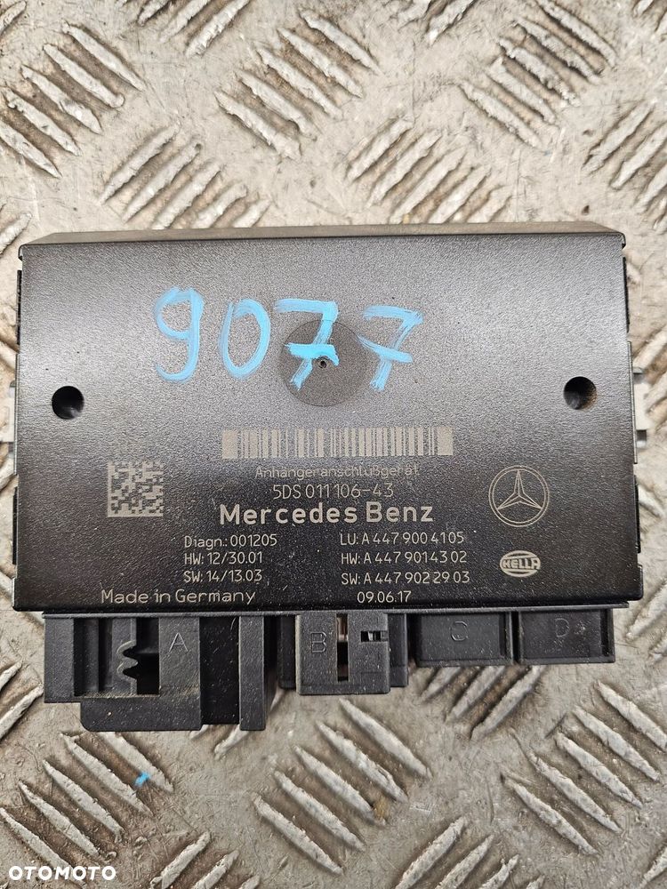 moduł sterownik haka mercedes v-klasa w447 a4479004105 - 1