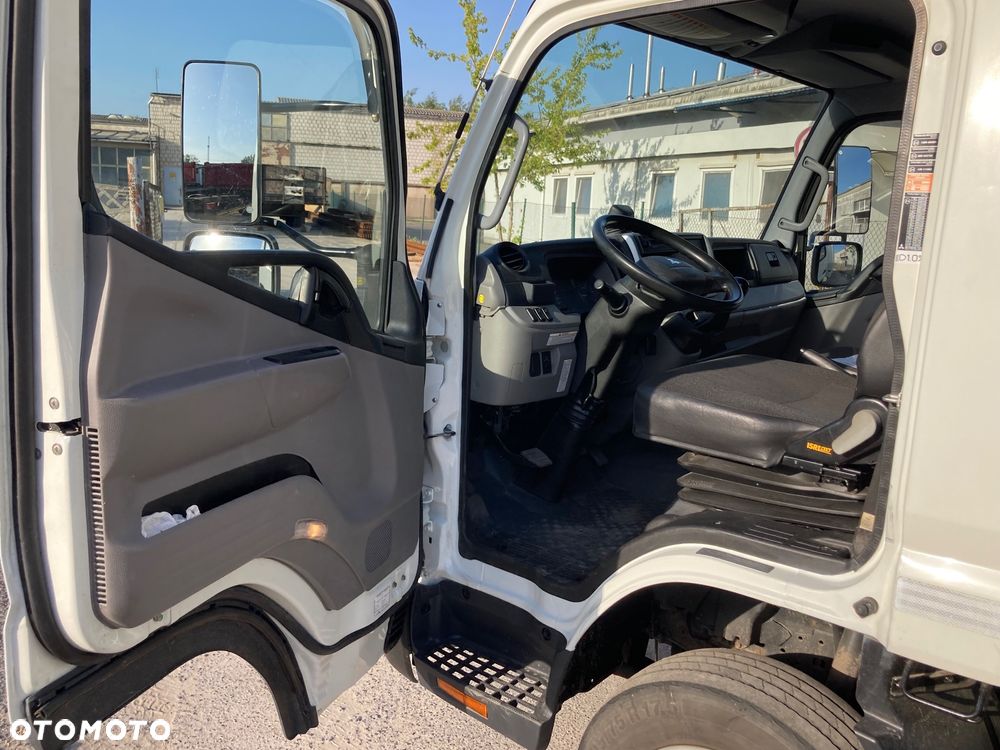 Mitsubishi FUSO CANTER - 6