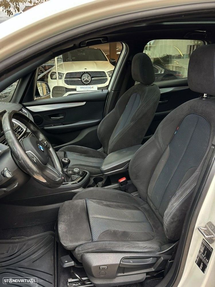 BMW 216 Active Tourer d Pack M - 12