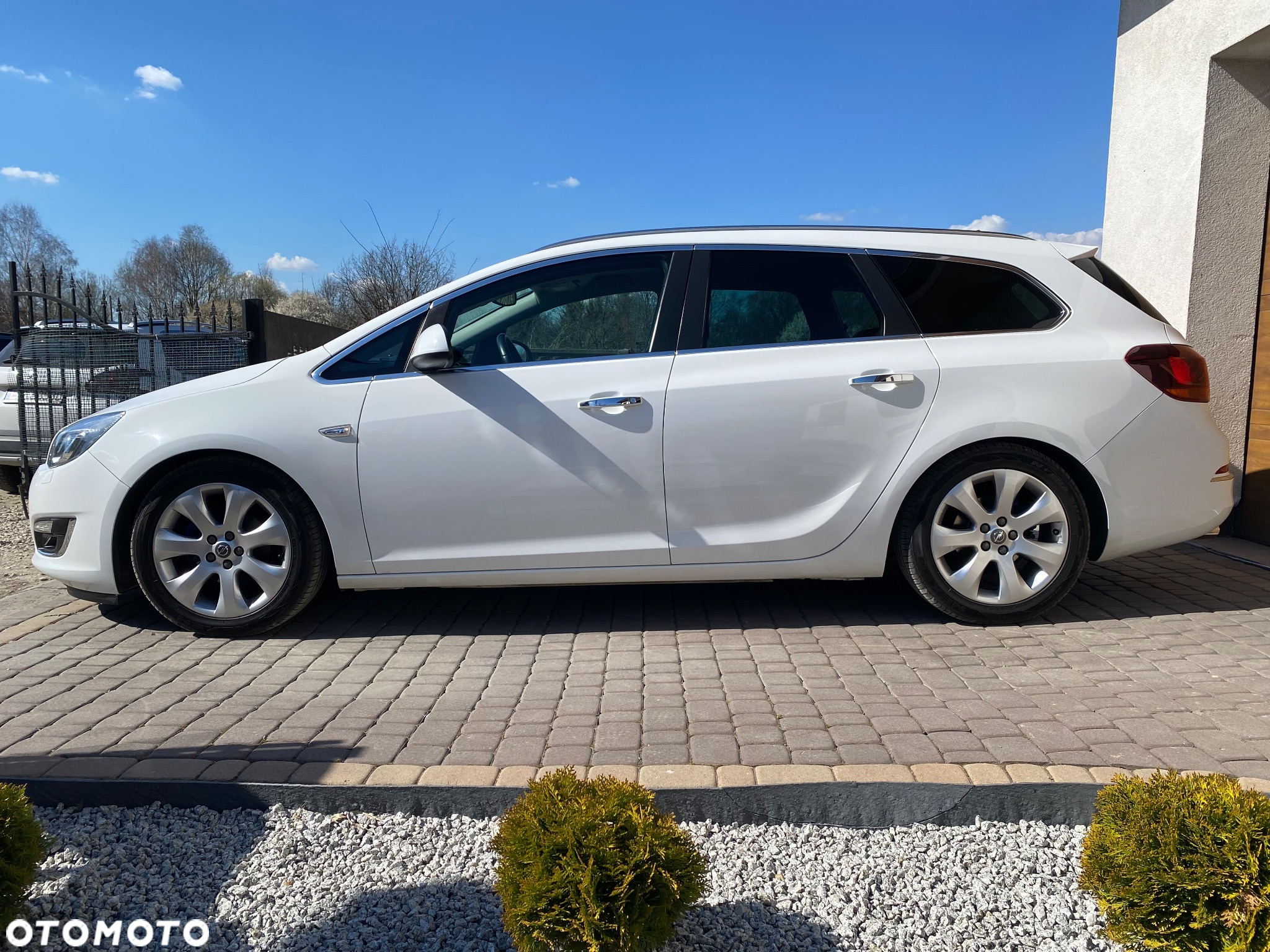 Opel Astra IV 1.4 T Cosmo - 4