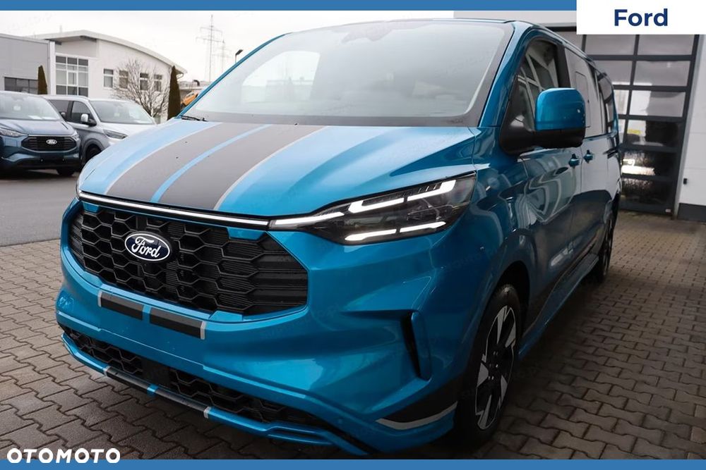 Ford Tourneo Custom - 5