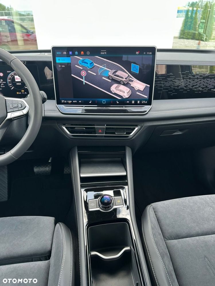 Volkswagen Tiguan - 24
