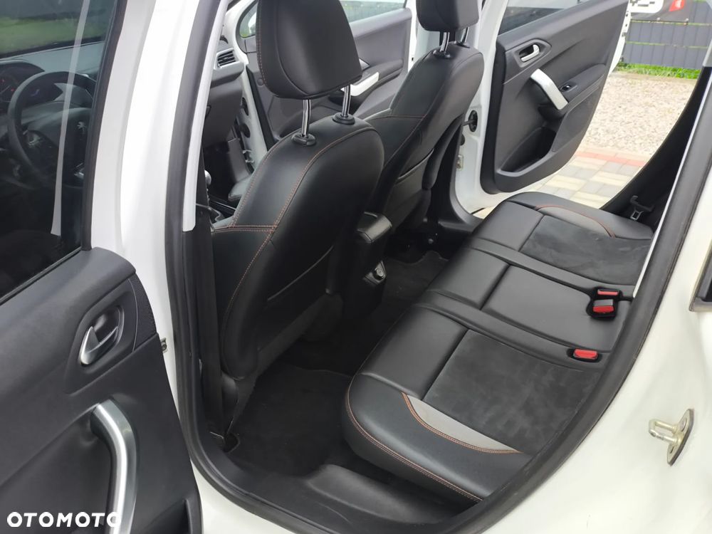 Peugeot 2008 1.6 BlueHDi Crossway S&S - 25