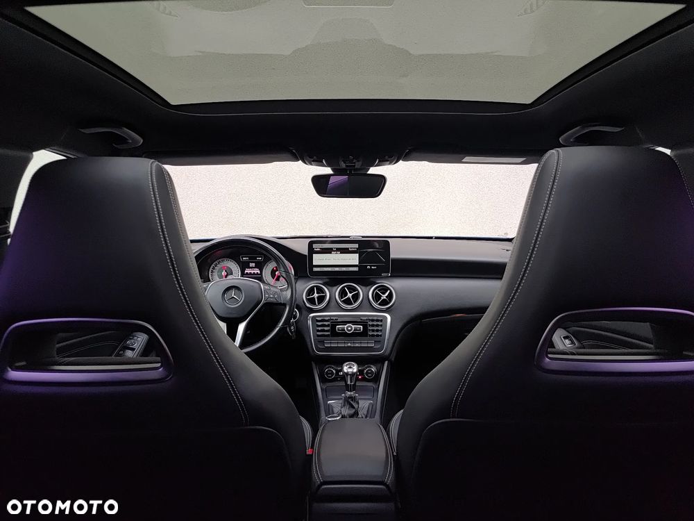 Mercedes-Benz Klasa A 180 BlueEfficiency Edition - 1