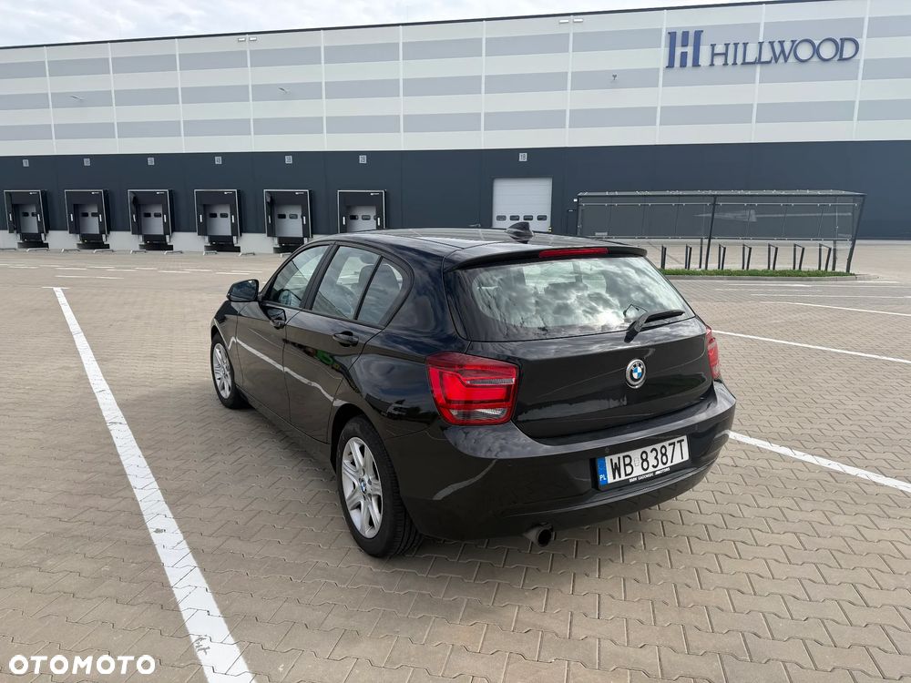 BMW Seria 1 116i - 6