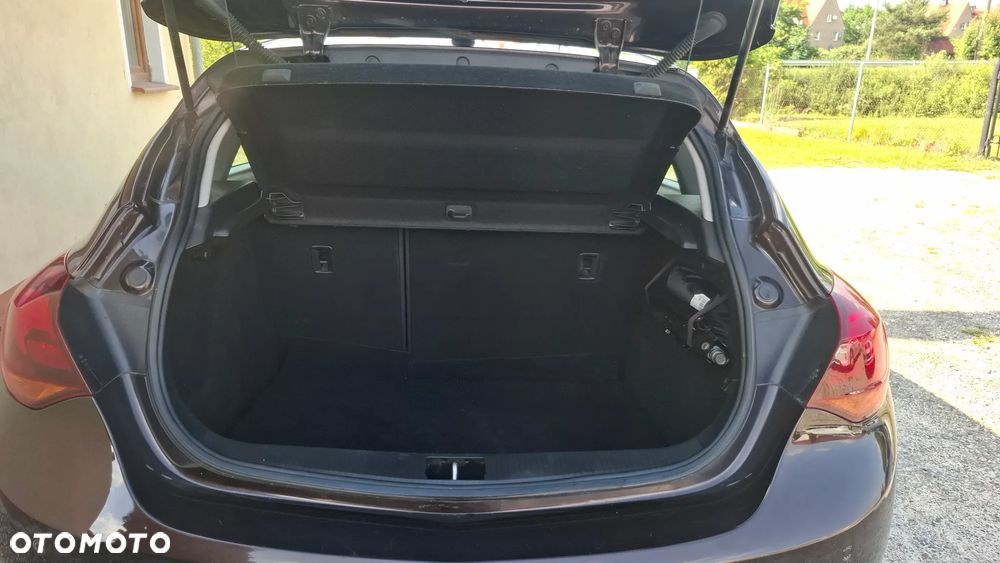 Opel Astra 1.4 T Cosmo S&S - 24