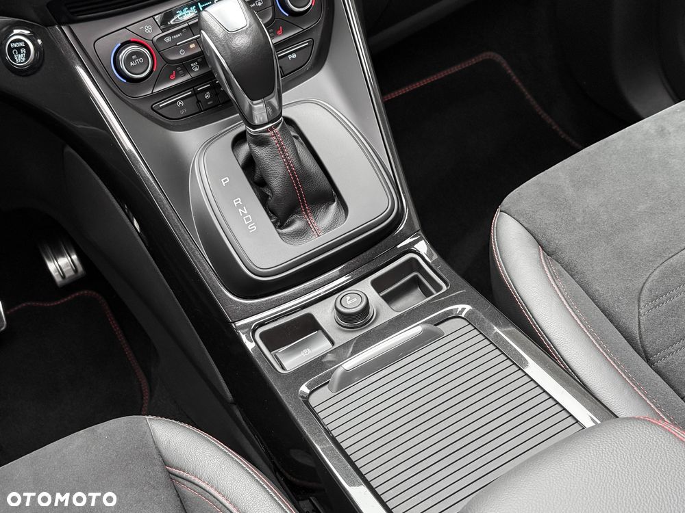 Ford Kuga 1.5 EcoBoost AWD ST-Line ASS - 21