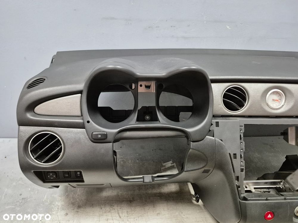 Kokpit Deska Rozdzielcza Kompletna Mitsubishi Outlander I - 2