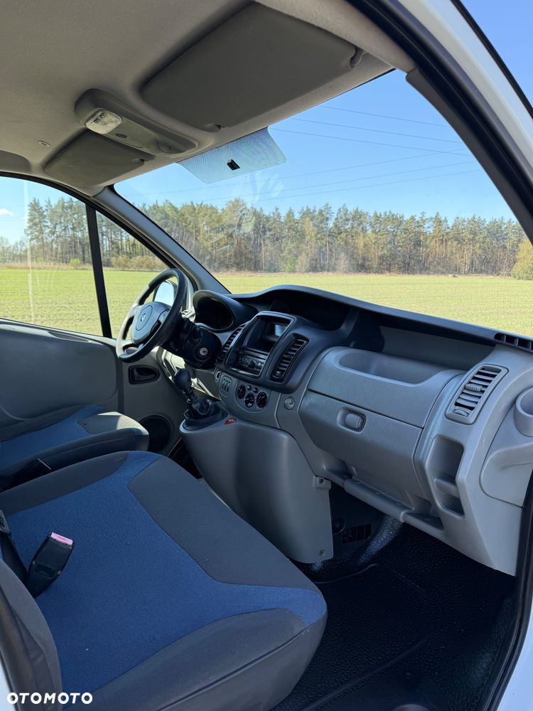 Renault trafic - 12