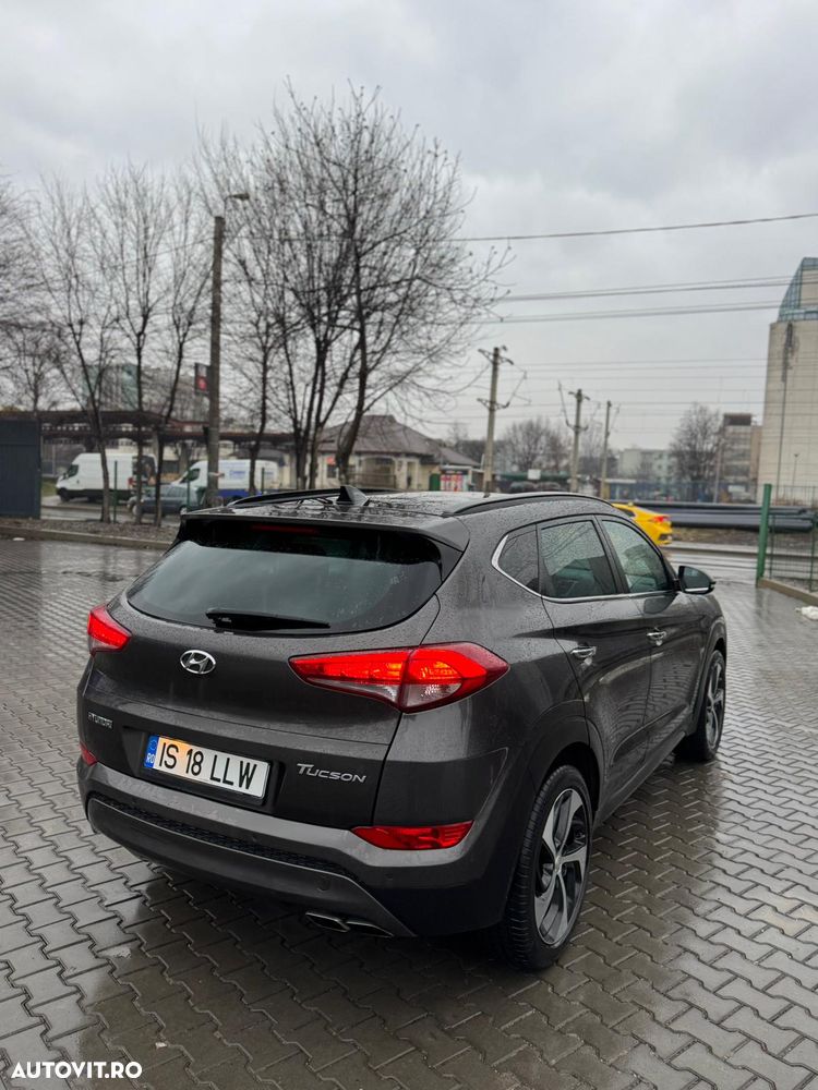 Hyundai Tucson - 8