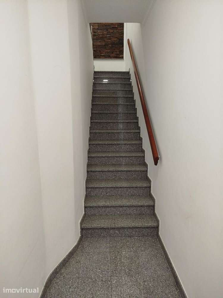 Apartamento T3 para arrendar em São Domingos de Rana - Grande imagem: 3/18
