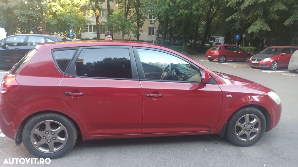 Kia Ceed - 3
