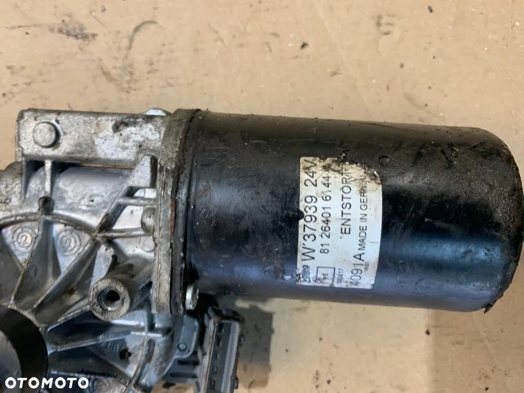 Silnik wycieraczek VALEO 81264016144 do ciągnika siodłowego MAN TGX 24V 37939 - 3