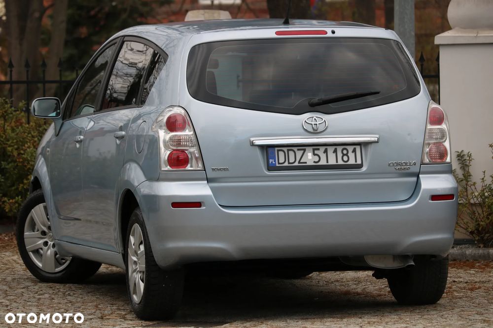 Toyota Corolla Verso - 33