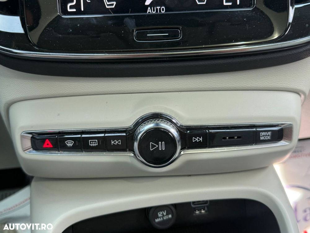 Volvo XC 40 Recharge T5 Twin Engine AT7 Inscription - 20