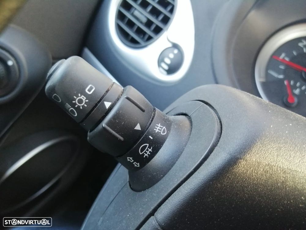 Renault Clio 1.5 dCi Dynamique - 21