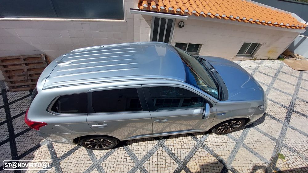 Mitsubishi Outlander 2.0 Instyle - 1