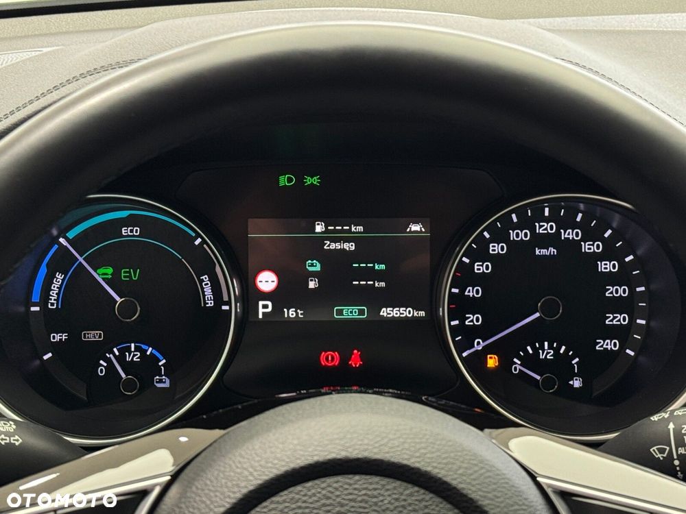 Kia XCeed - 16