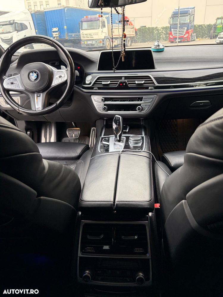 BMW Seria 7 740Ld xDrive MHEV - 14