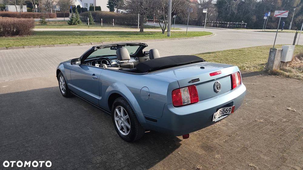 Ford Mustang 4.0 V6 - 17