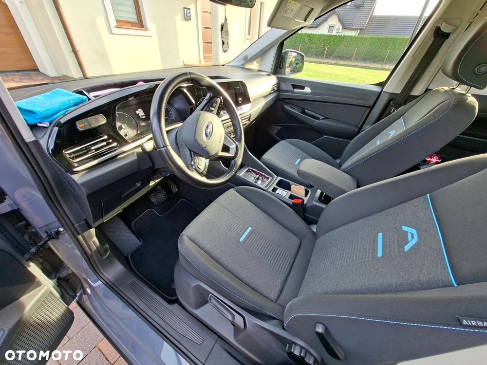 Ford Tourneo Connect - 12