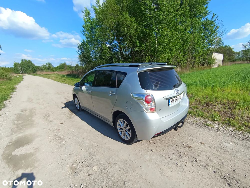 Toyota Verso 1.6 D-4D Active - 15