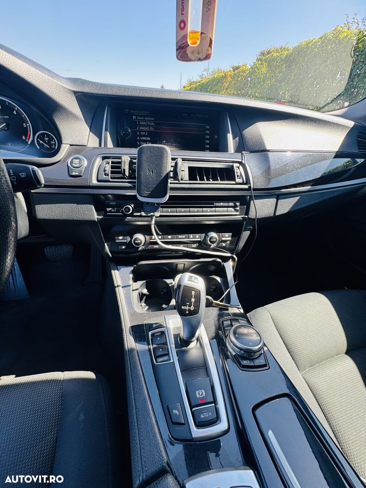 BMW Seria 5 525d Aut. - 7