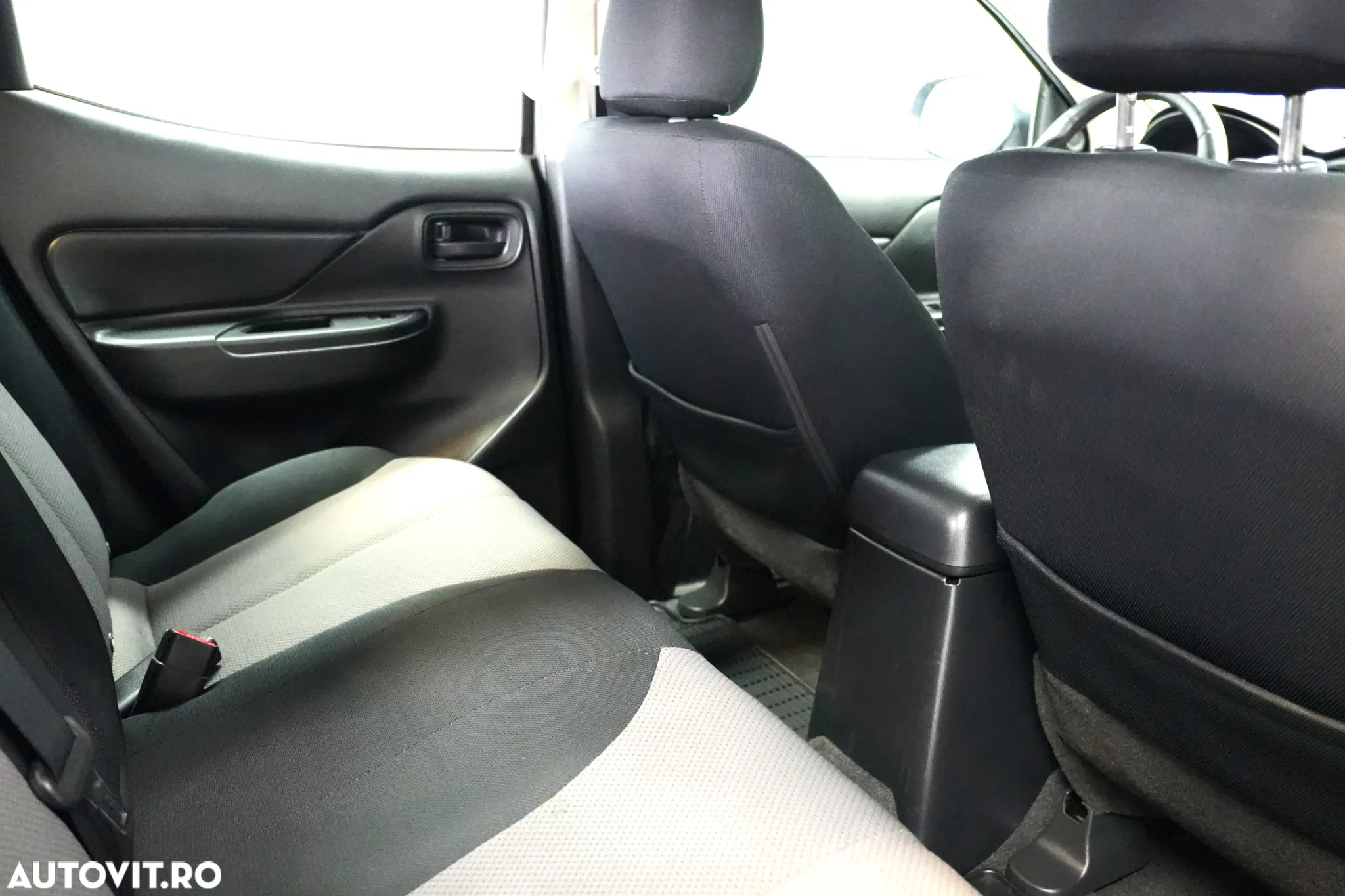 Mitsubishi L200 Double Cab 2.2 DI-D M/T Invite - 11