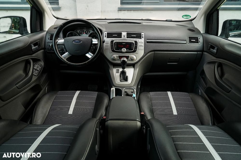 Ford Kuga 2.0 TDCi 4WD Powershift Titanium - 12