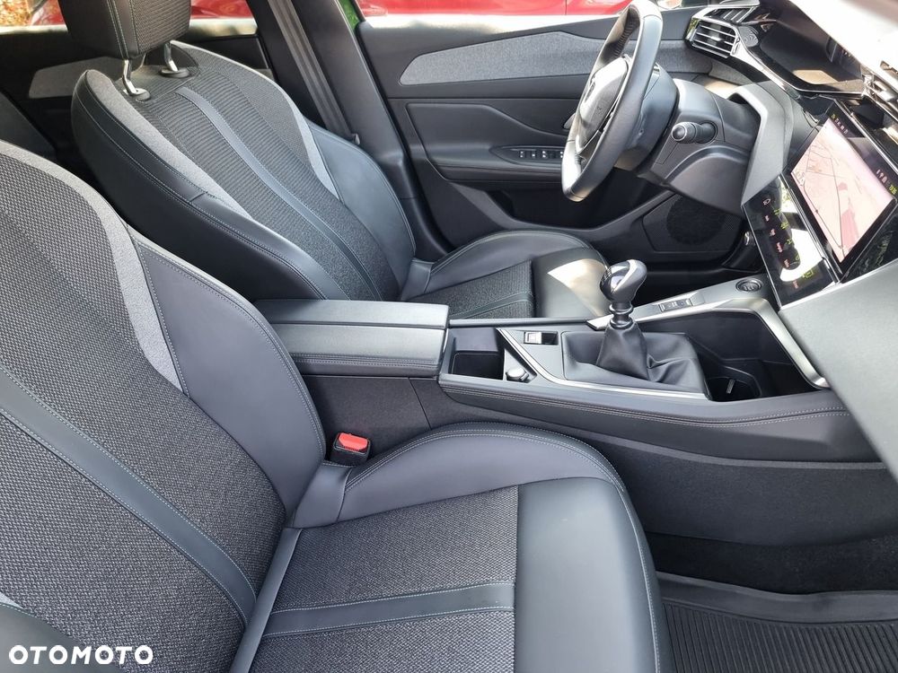 Peugeot 308 1.2 PureTech Allure Pack S&S - 21