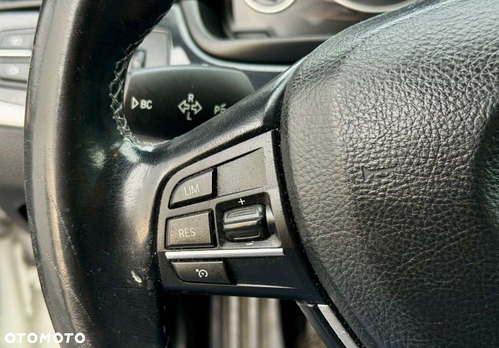 BMW Seria 5 - 28