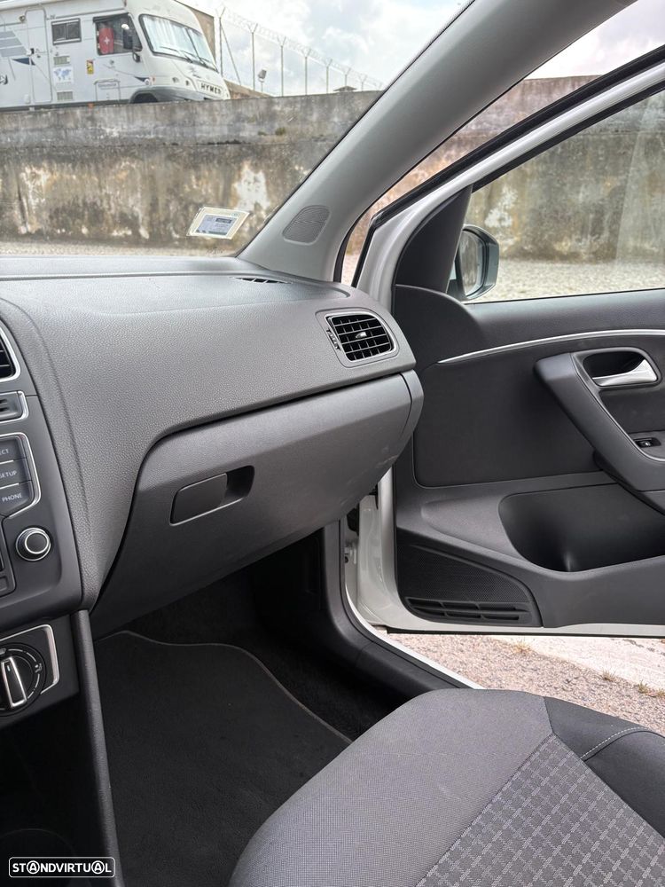 VW Polo 1.0 Trendline - 24