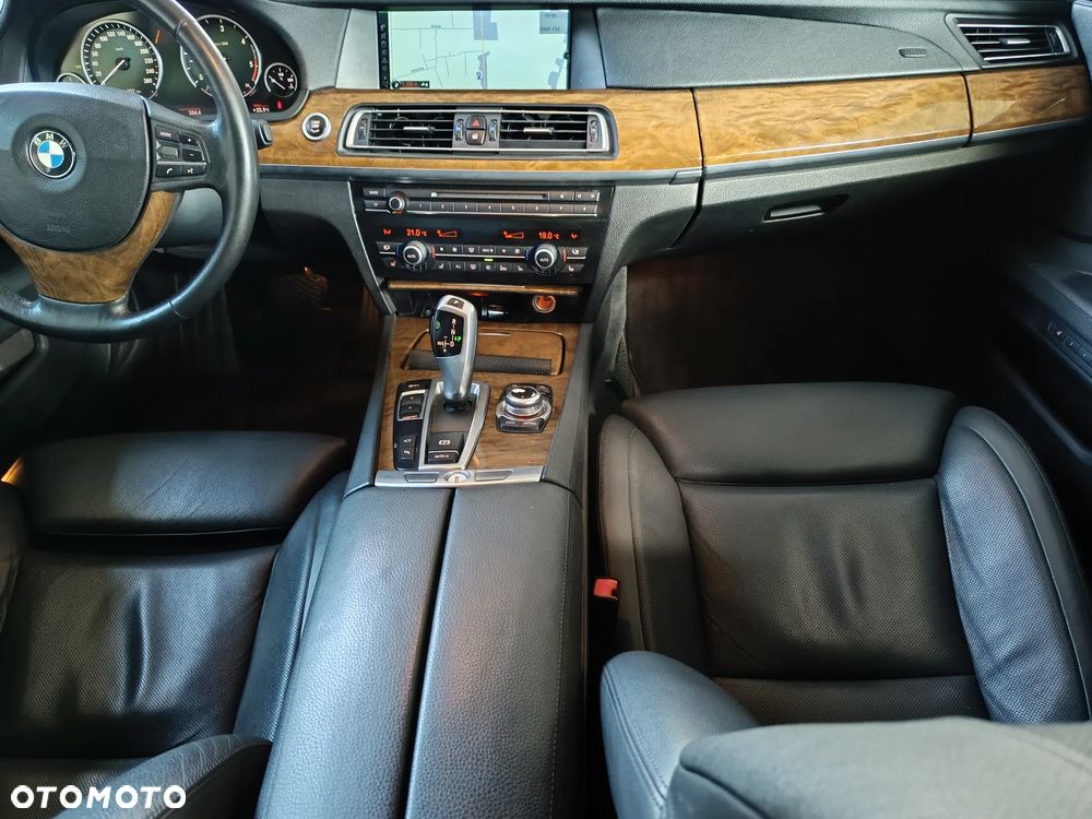 BMW Seria 7 - 7