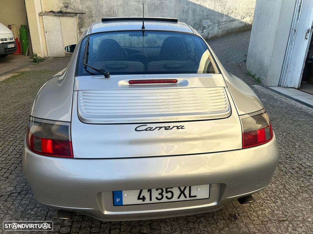 Porsche 911 (996) Carrera Coupé - 8