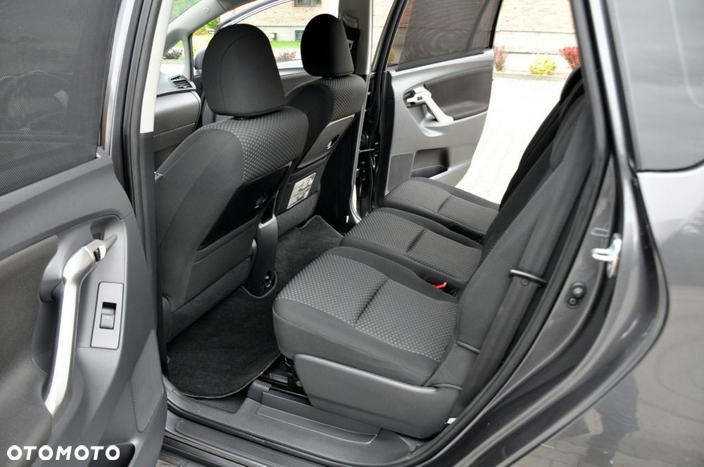 Toyota Verso - 21
