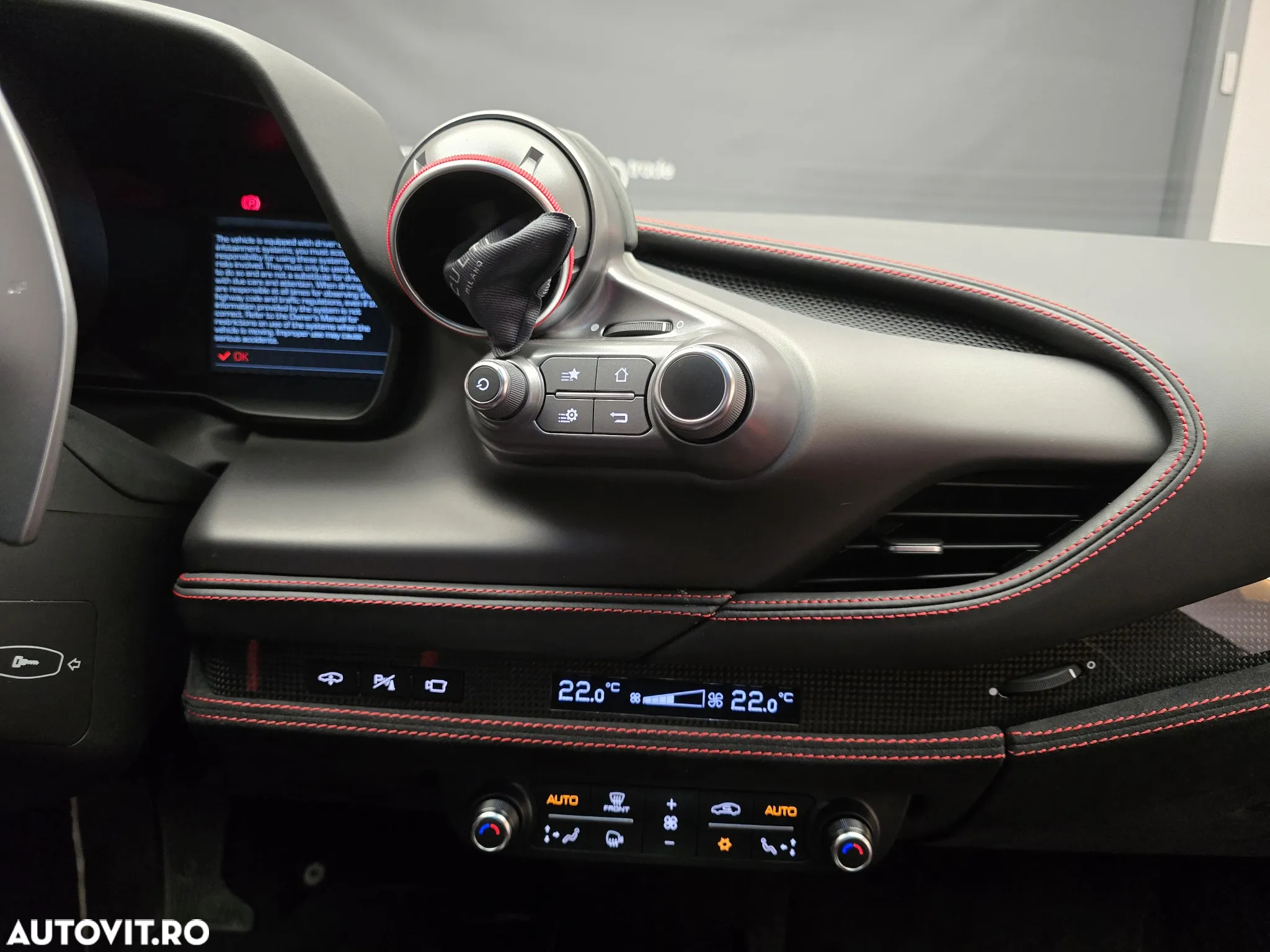 Ferrari F8 - 19