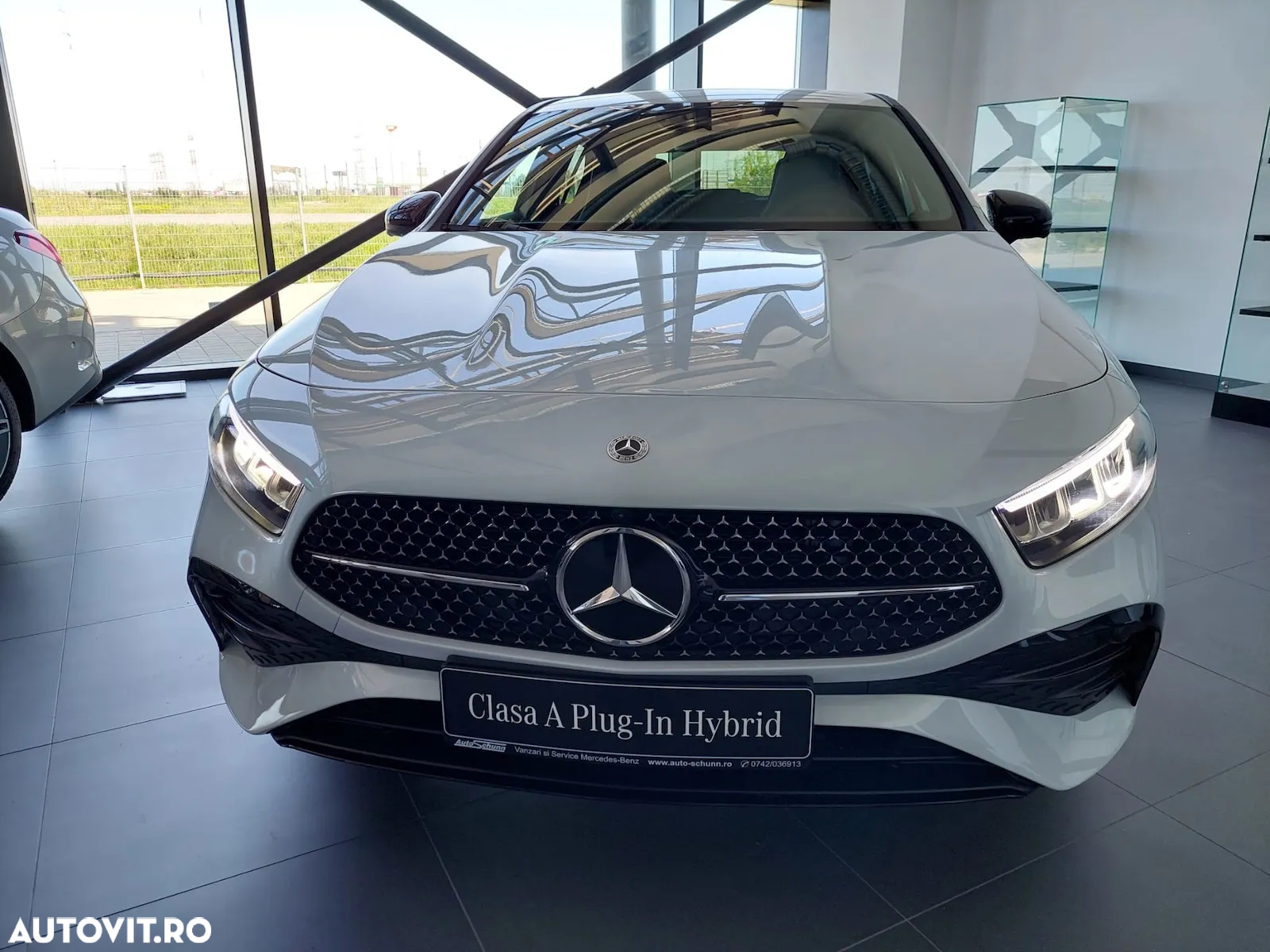 Mercedes-Benz A 250 e 8G-DCT AMG Line Advanced Plus - 4