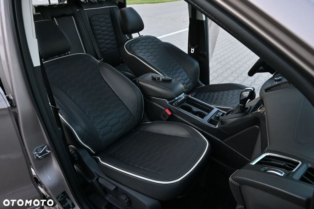 Ford Kuga 1.5 EcoBoost 4x4 Vignale - 24
