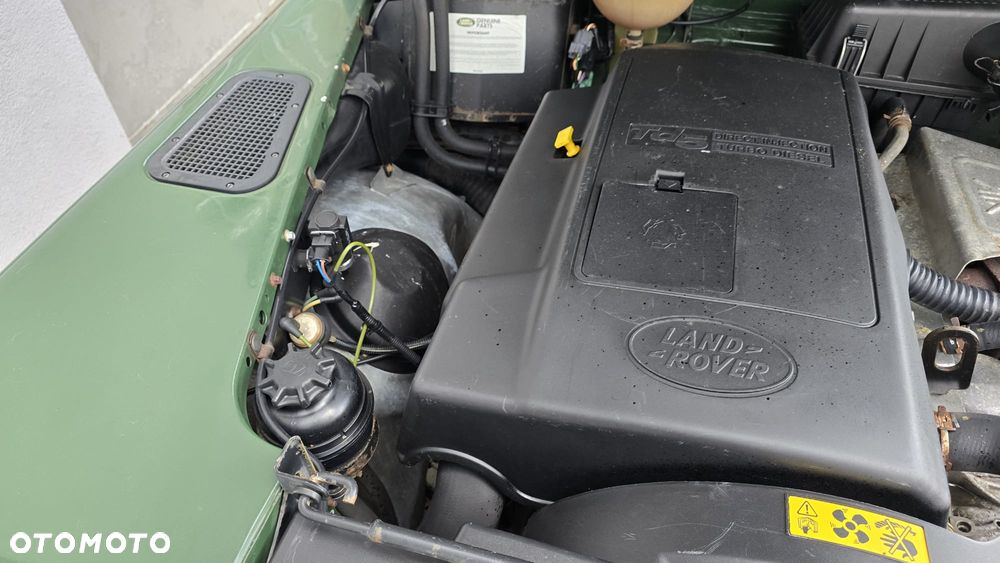 Land Rover Defender - 16