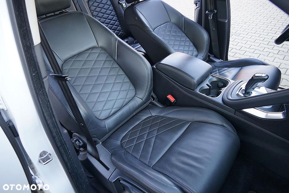 Jaguar E-Pace 2.0 i4D AWD - 36