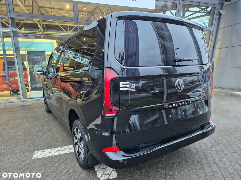 Volkswagen Nowa Caravelle Caravelle Style silnik: 2,0 l TDI 170 KM / skrzynia biegów: 8-biegowa automatyczna rozstaw osi: 3500 mm - 8