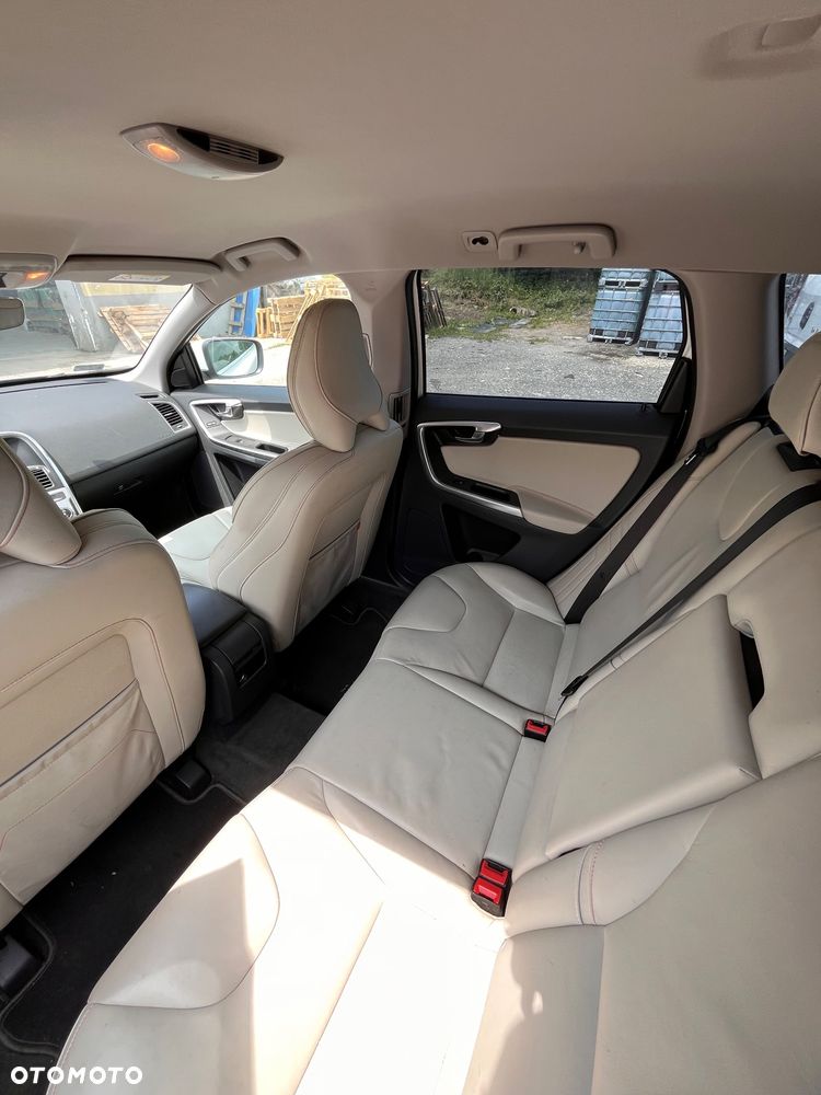 Volvo XC 60 D4 AWD Ocean Race - 9