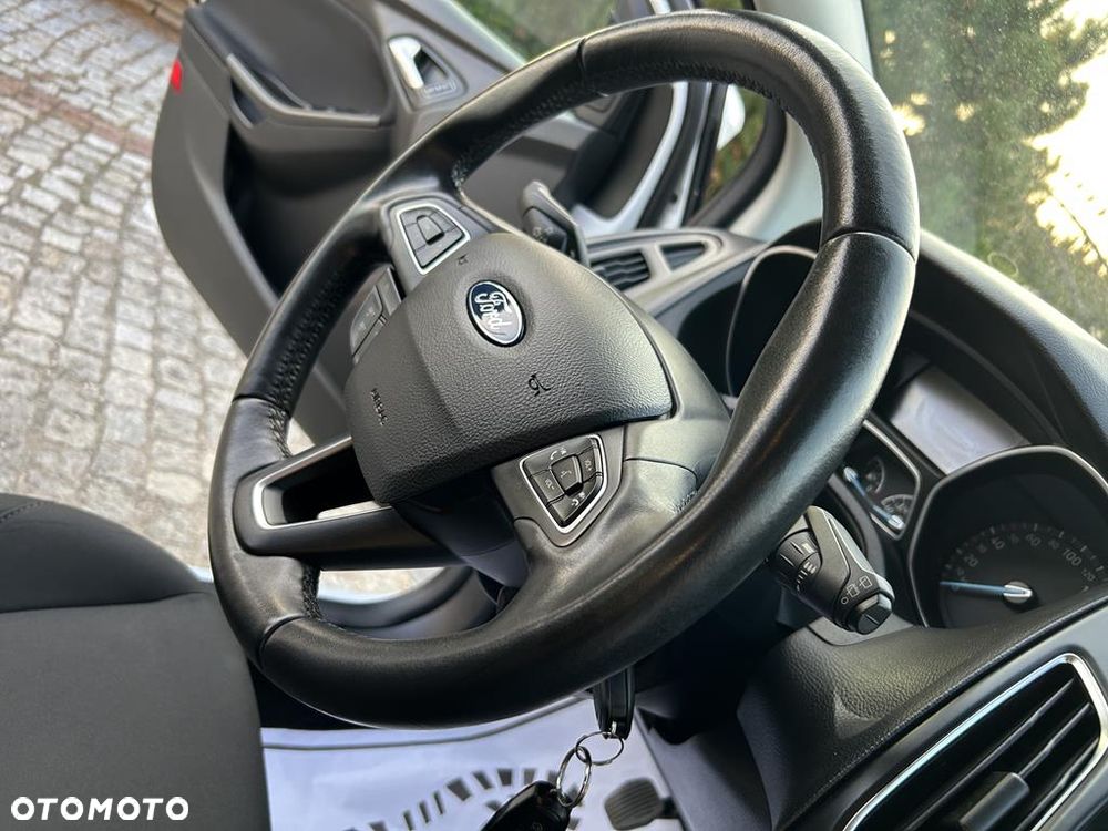 Ford Focus - 38