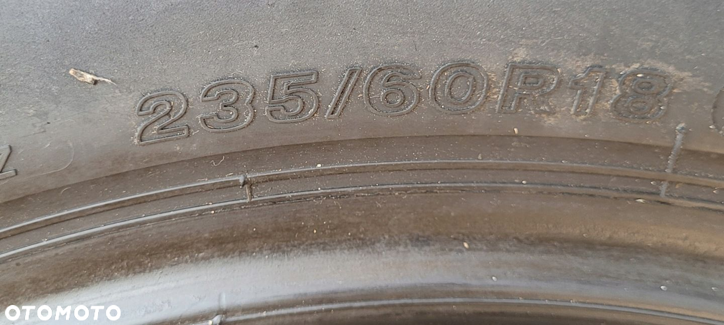 Bridgestone Blizzak LM005 235/60R18 - 7