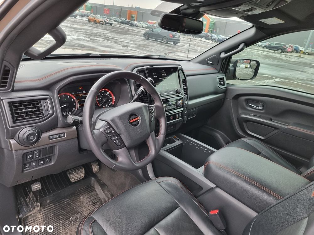 Nissan Titan - 17